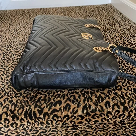 GUCCI MARMONT MATELASSE MEDIUM TOTE BLACK LEATHER - Picture 5 of 11